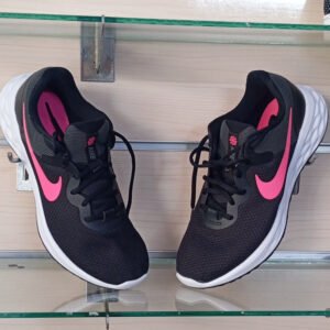 espadrille-femme-maroc-nike-revolution-casablanca-maroc Espadrille Femme Maroc - Nike Revolution 6 noir et rose